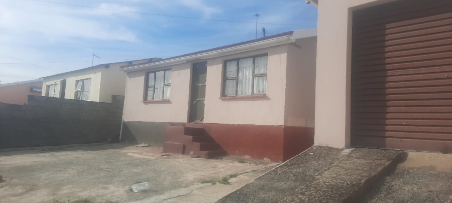 5 Bedroom Property for Sale in Mdantsane Eastern Cape